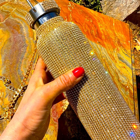 Gold rhinestone stainless steel water bottle, with crossbody chain - Picture 4 of 11